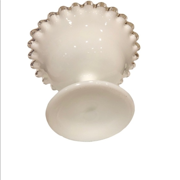 𝅺vintage Fenton Silver Crest Milk Glass Ruffled Bowl - Picture 3 of 6